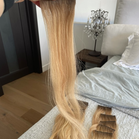 2 Packs of Used Clip In Hair Extensions - Picture 3 of 5